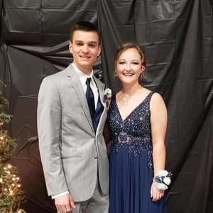 Meet your Posher, Isabel